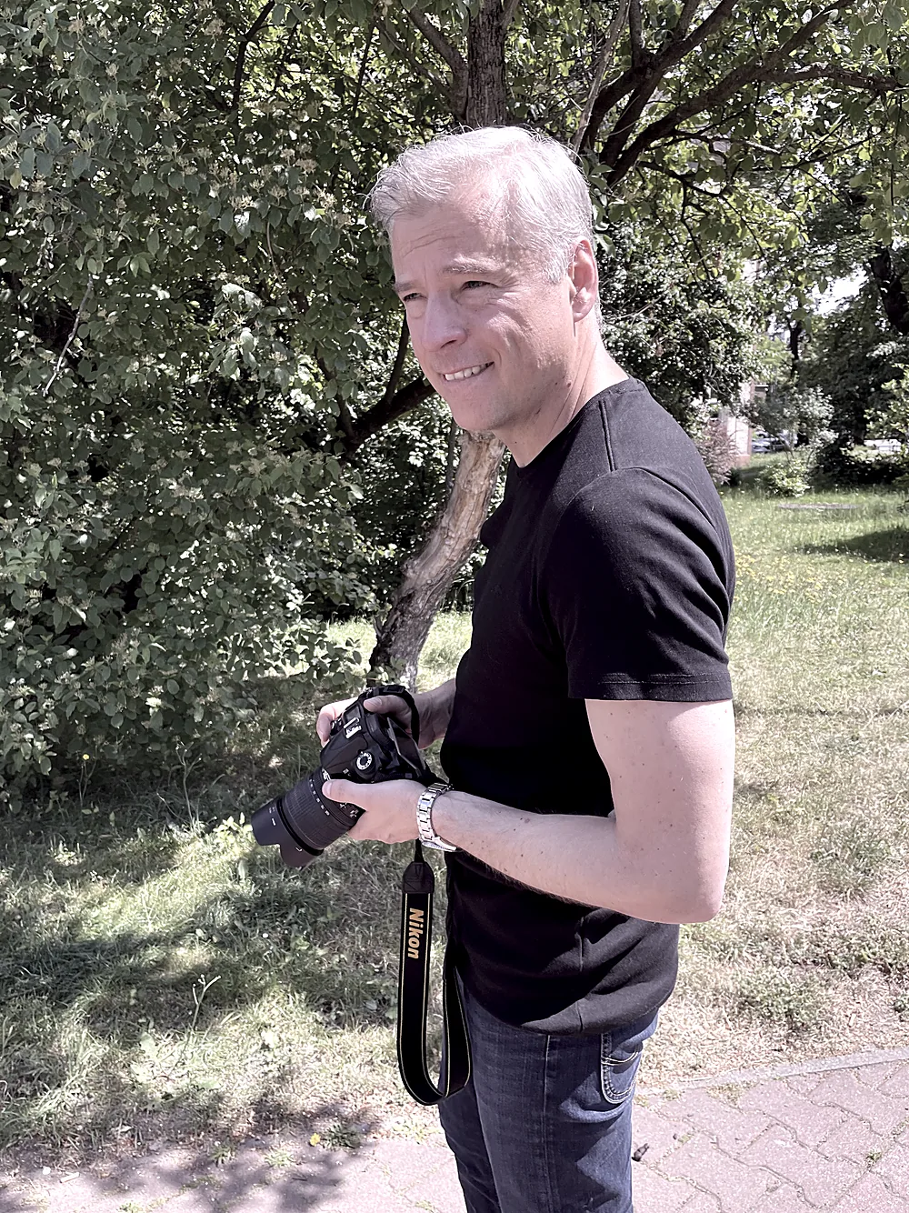Adam Jazowiecki z aparatem